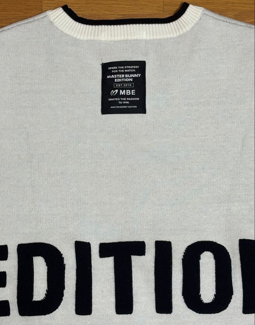 MASTER BUNNY EDITION セーター ホワイト 【美品】
