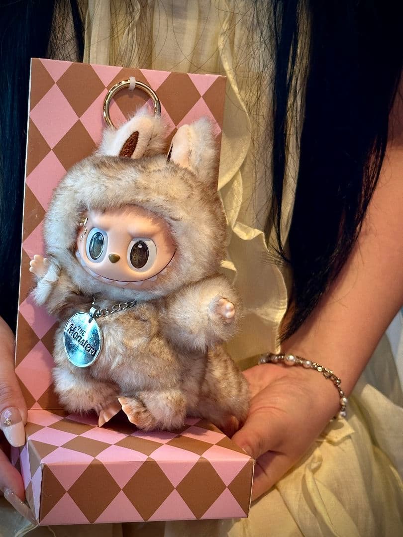 Zimomo 香甜なケーキLABUBU　ふわふわ　海外限定