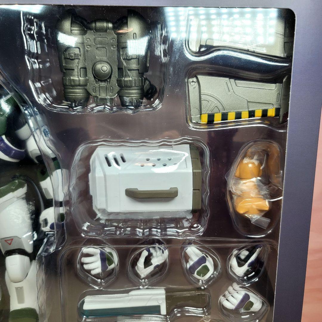 【ビーストキングダム】 新品 映画版 バズ・ライトイヤー8インチLEDフィギュア