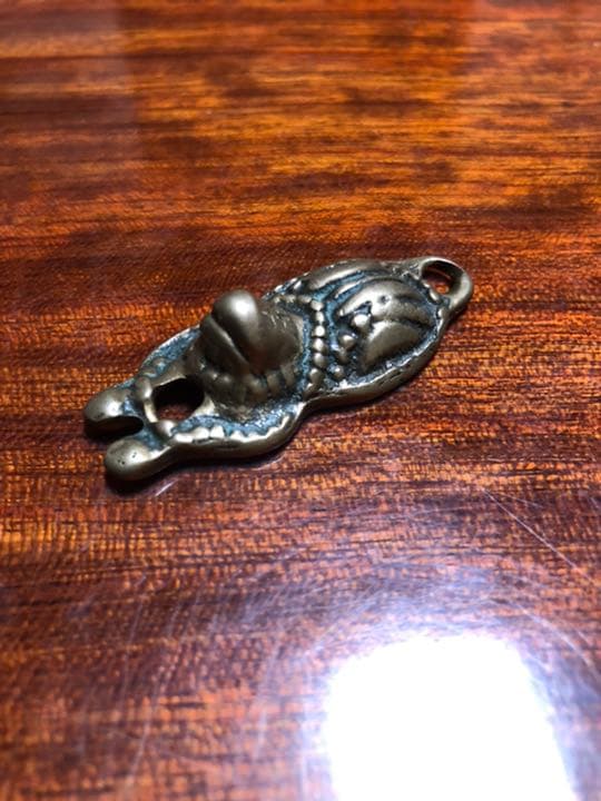 チベットのお守り　トクチャ　スノーライオン　雪獅子　送料込み