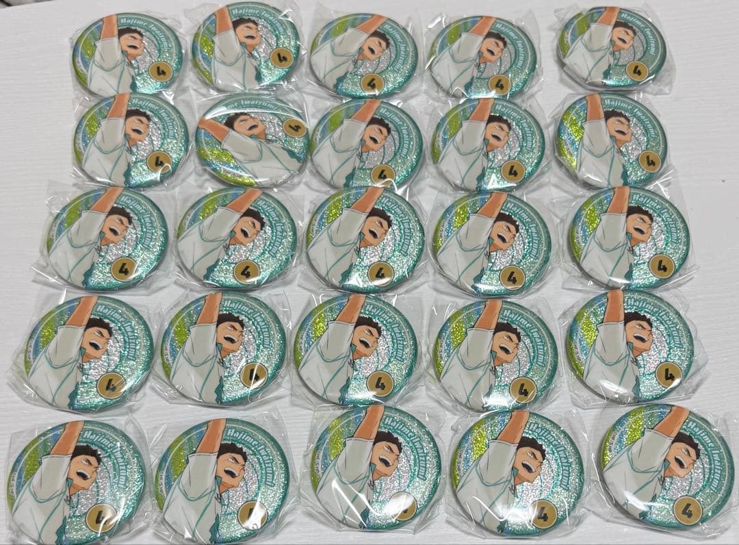 ハイキュー カプセル ガチャガチャ 繋ぐ グリッター 缶バッジ 岩泉一