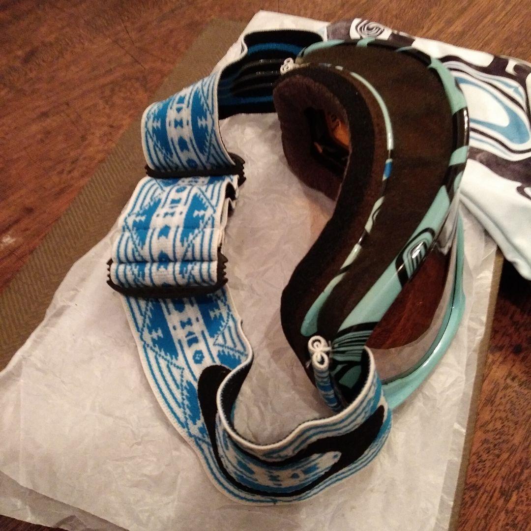 オークレイ　プレミアムデザインゴーグル