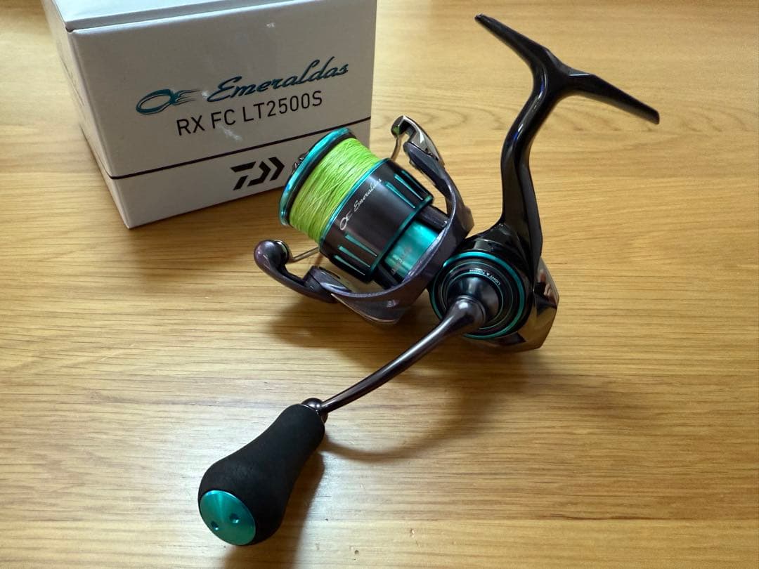 エメラルダス RX FC LT2500S リール　ダイワ
