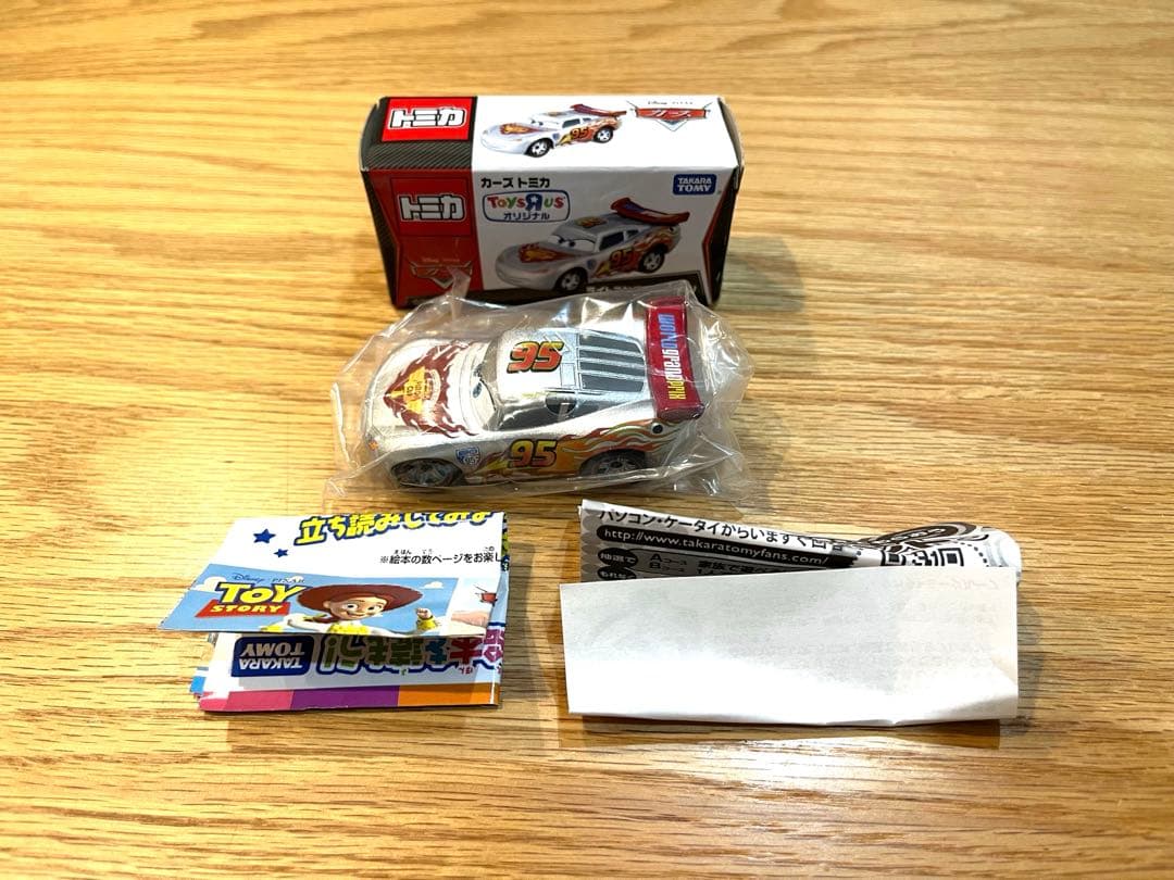 カーズ　トミカ　マック　マックイーン