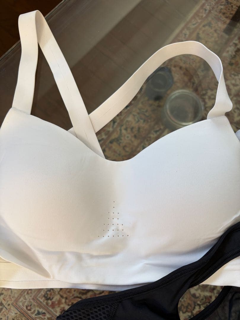 【ほぼ未使用】ヨガウェアセット ブラック・ホワイト・グレー