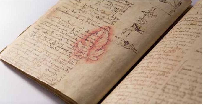 イタリアの専門職人の手によるLeonardo Da Vinci の書物の復元作品