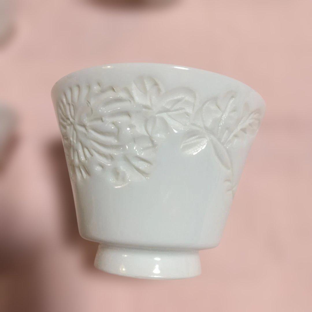 出石焼　永澤永山作　菊花刻白磁 煎茶器