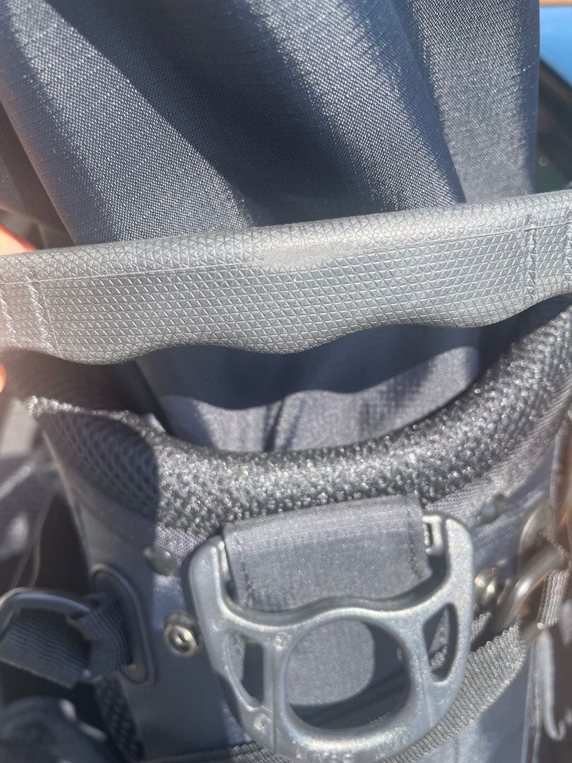 NEW ERA ブラックキャディバッグ スタンド付き