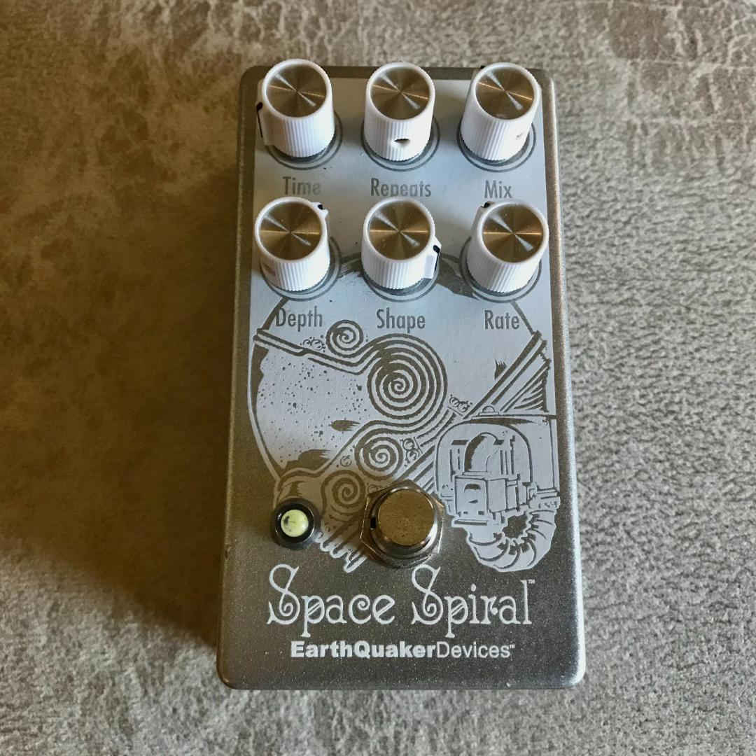 Earthquaker Devices Space Spiral ディレイ