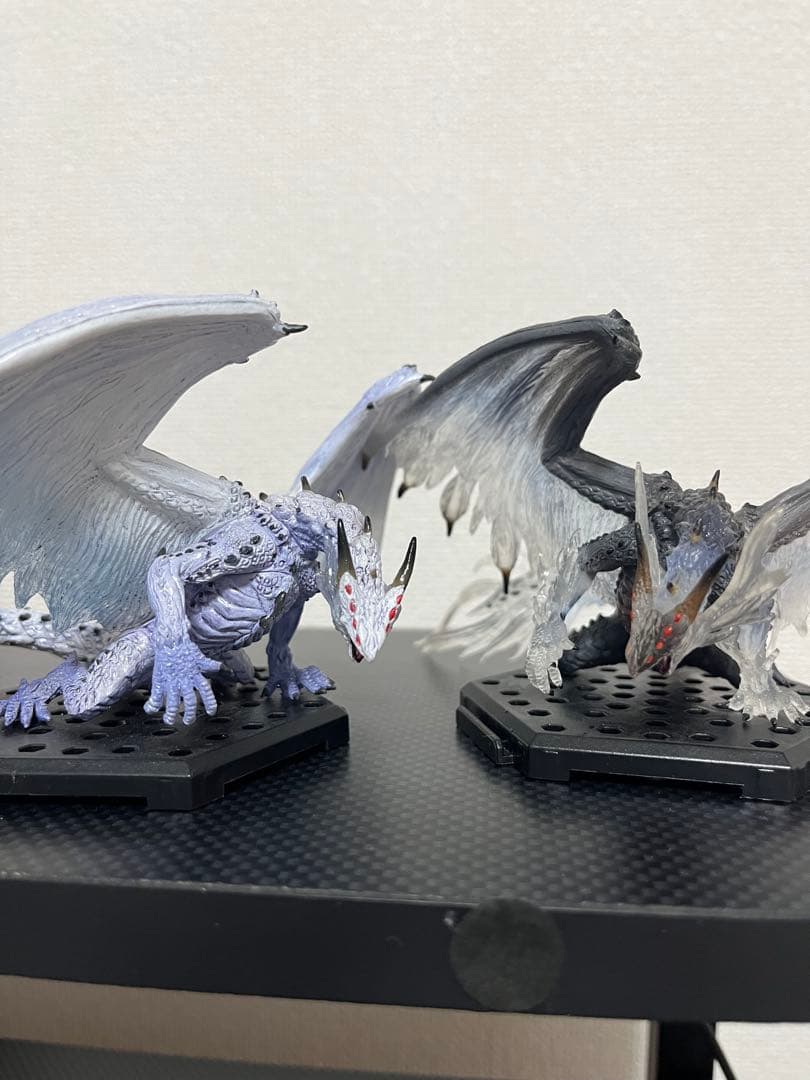 モンスターハンター　モンハン　　ゼノジーヴァ(臨界状態&通常状態）フィギュア