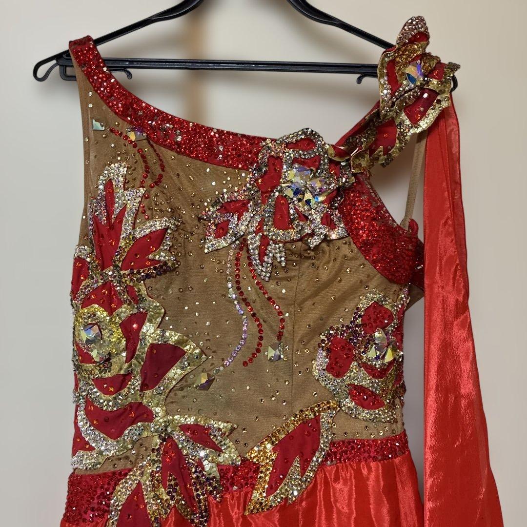 チャコット社交ダンスドレス 赤 サテン ビーズ装飾