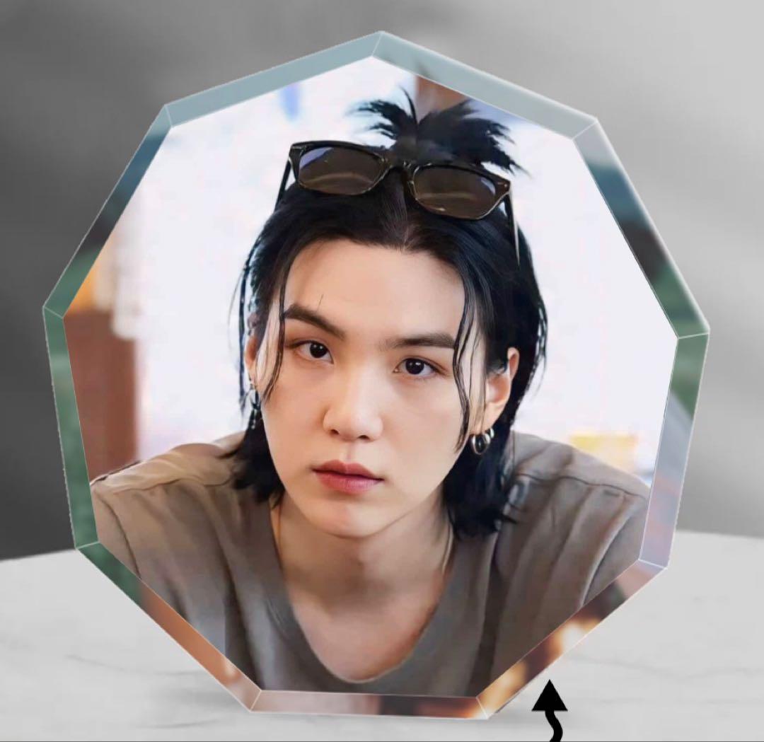 SUGA ユンギ　センイルグッズ アクリルブロックスタンド付き