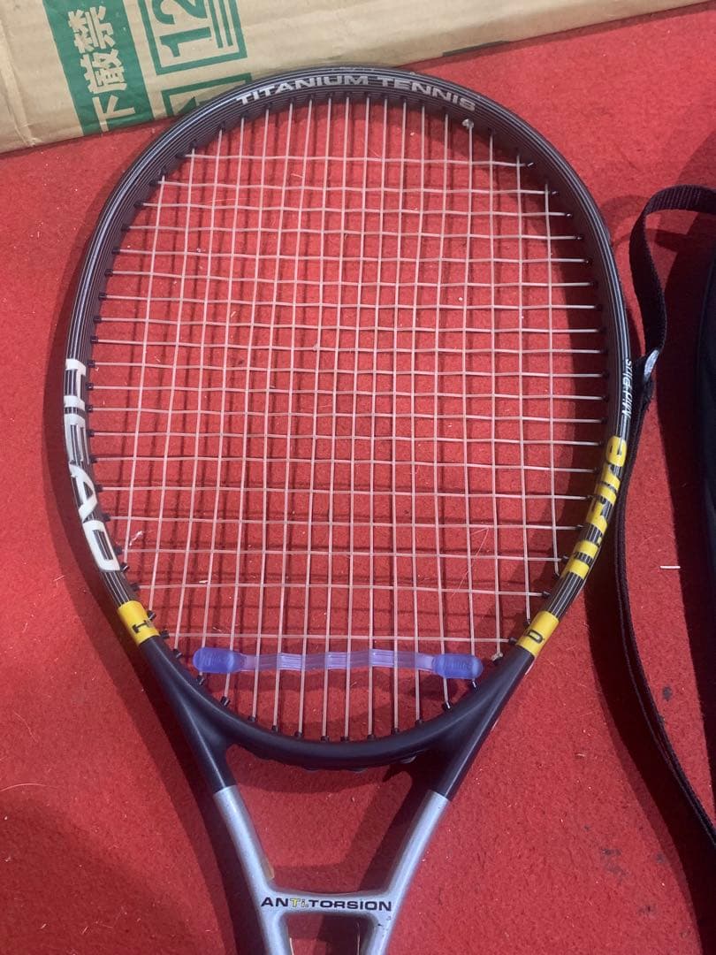 HEAD Titanium Tennis ラケット ケース付き