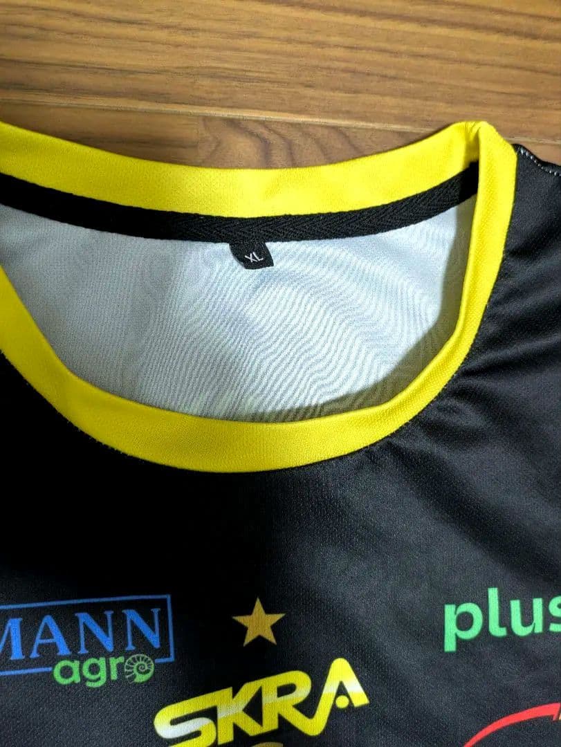 ★ポーランド　バレーボール　ユニフォーム　海外　シャツ　ウェア　半袖　ジャージ