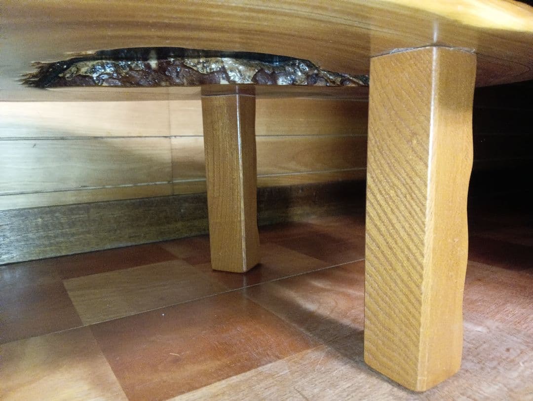 昭和レトロ 木製座卓 天然木 一枚板 センターテーブル 花台 鯉と紅葉のデザイン