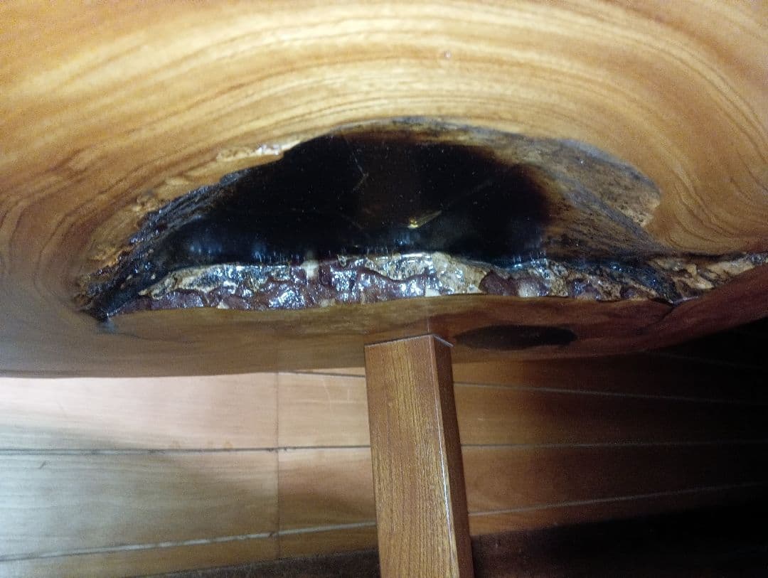 昭和レトロ 木製座卓 天然木 一枚板 センターテーブル 花台 鯉と紅葉のデザイン