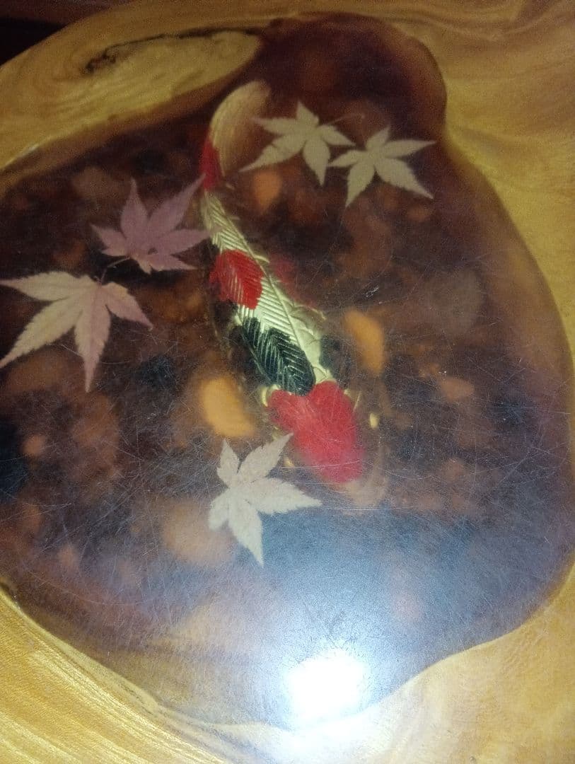 昭和レトロ 木製座卓 天然木 一枚板 センターテーブル 花台 鯉と紅葉のデザイン