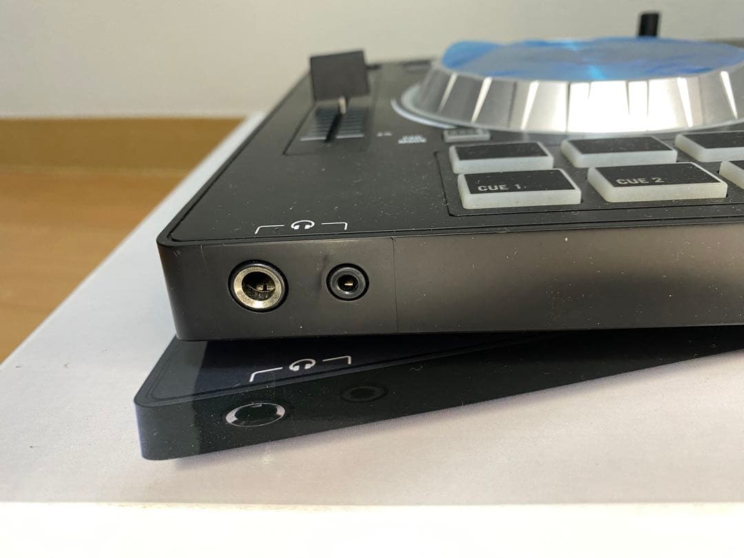 Numark MIXTRACK PRO 3 (専用ハードケース付き)