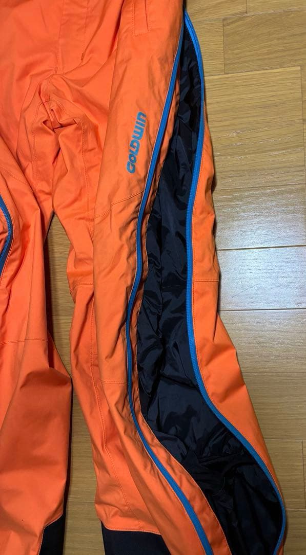 値下げ! ゴールドウィン GOLDWINスキーウェア上下Sサイズ クリーニング済