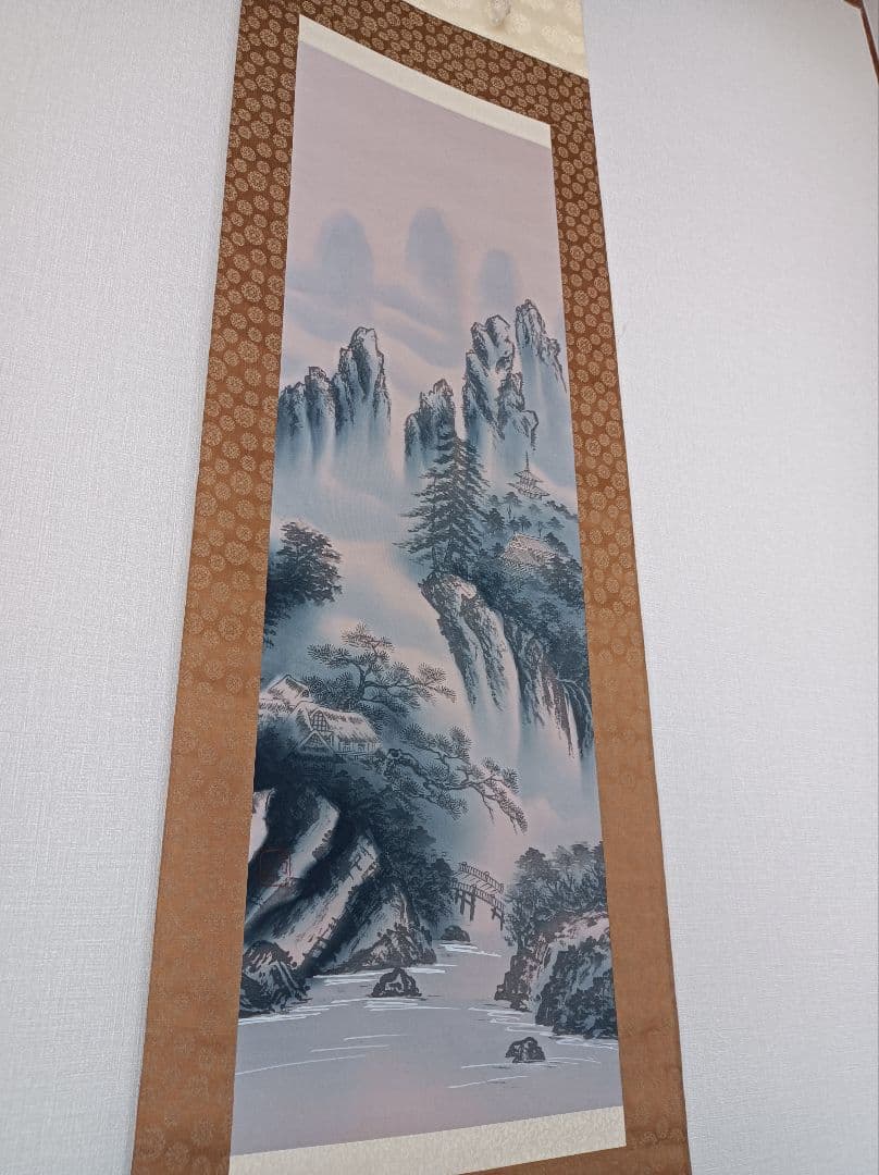 美品 軸 おもてなし 絵 龍神 金運 山水 魚 中国 風水 美術 骨董 インテリ