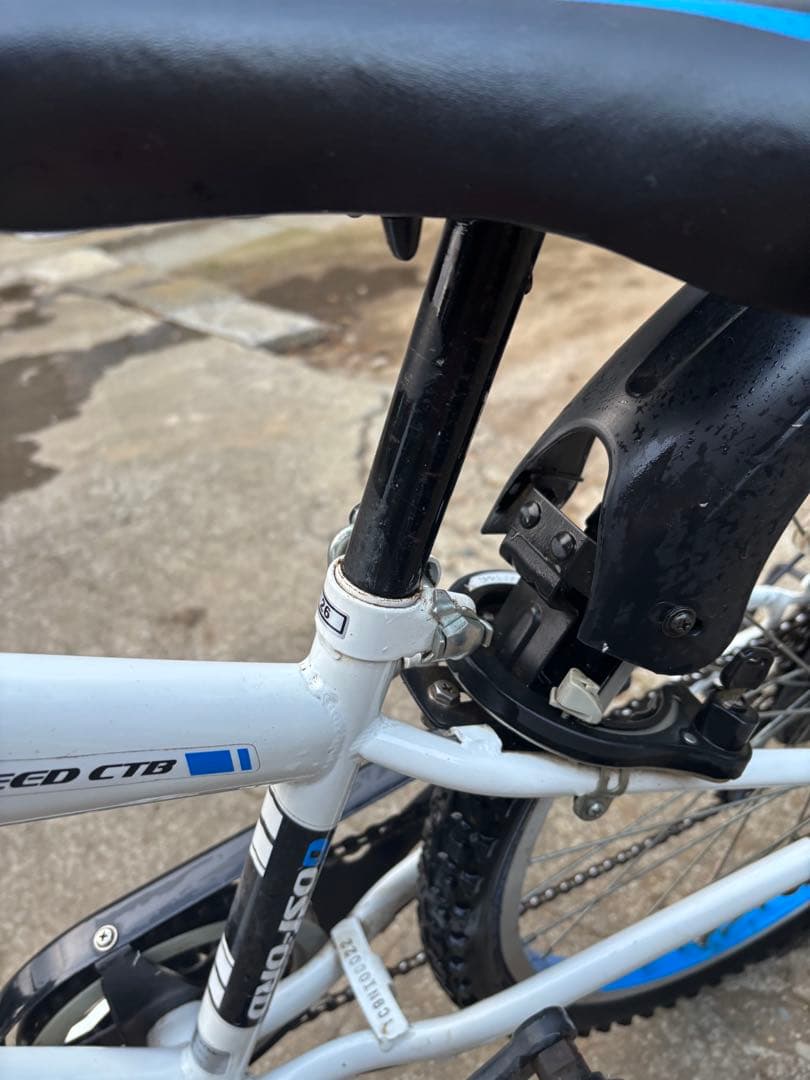 GOSPORT ジュニアスポーツ自転車 ホワイト/ブルー　26インチ