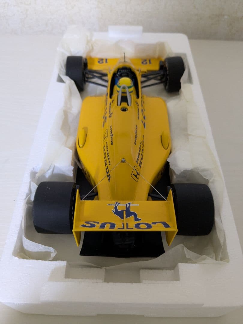 F1 MINICHAMPS 1/18 ロータスホンダ99T アイルトン・セナ