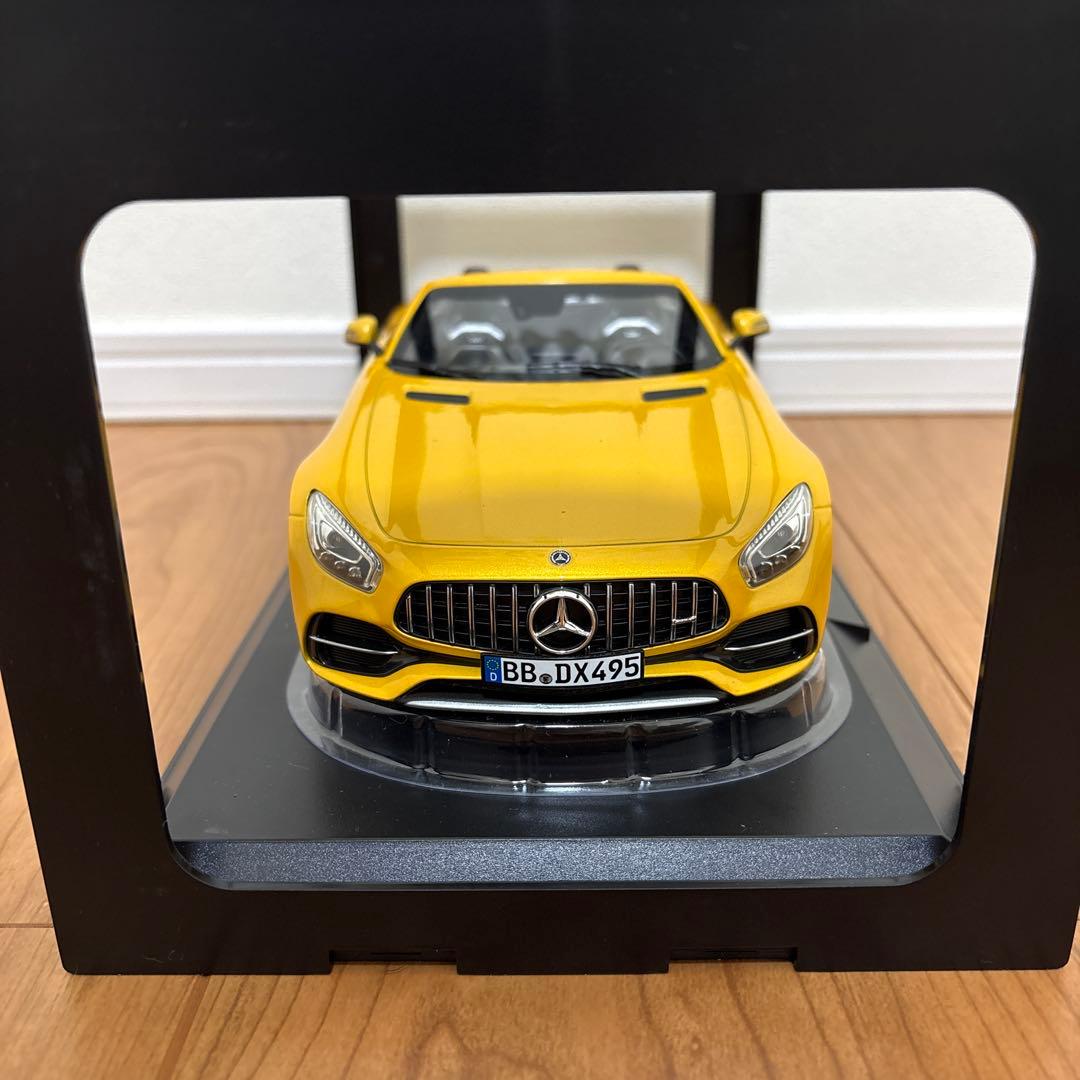 ノレブ　 AMG GT C Roadster 1/18 ミニカー　イエロー