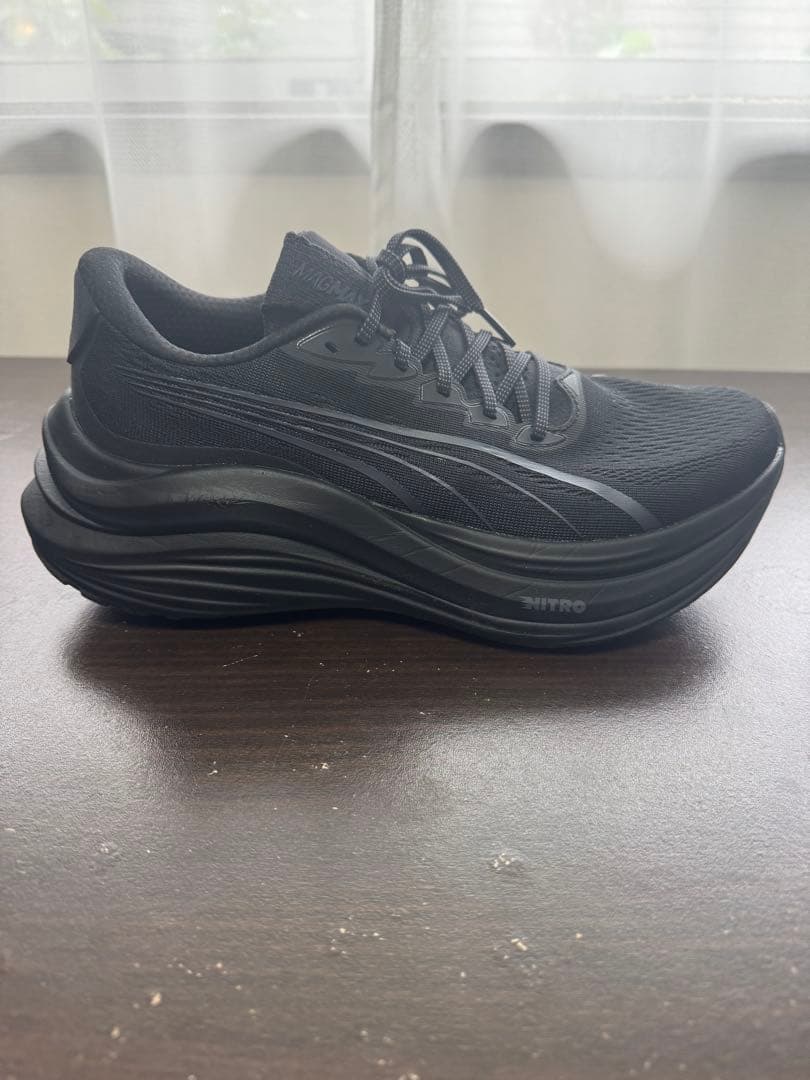 Puma magmax nitro メンズ25.5cm