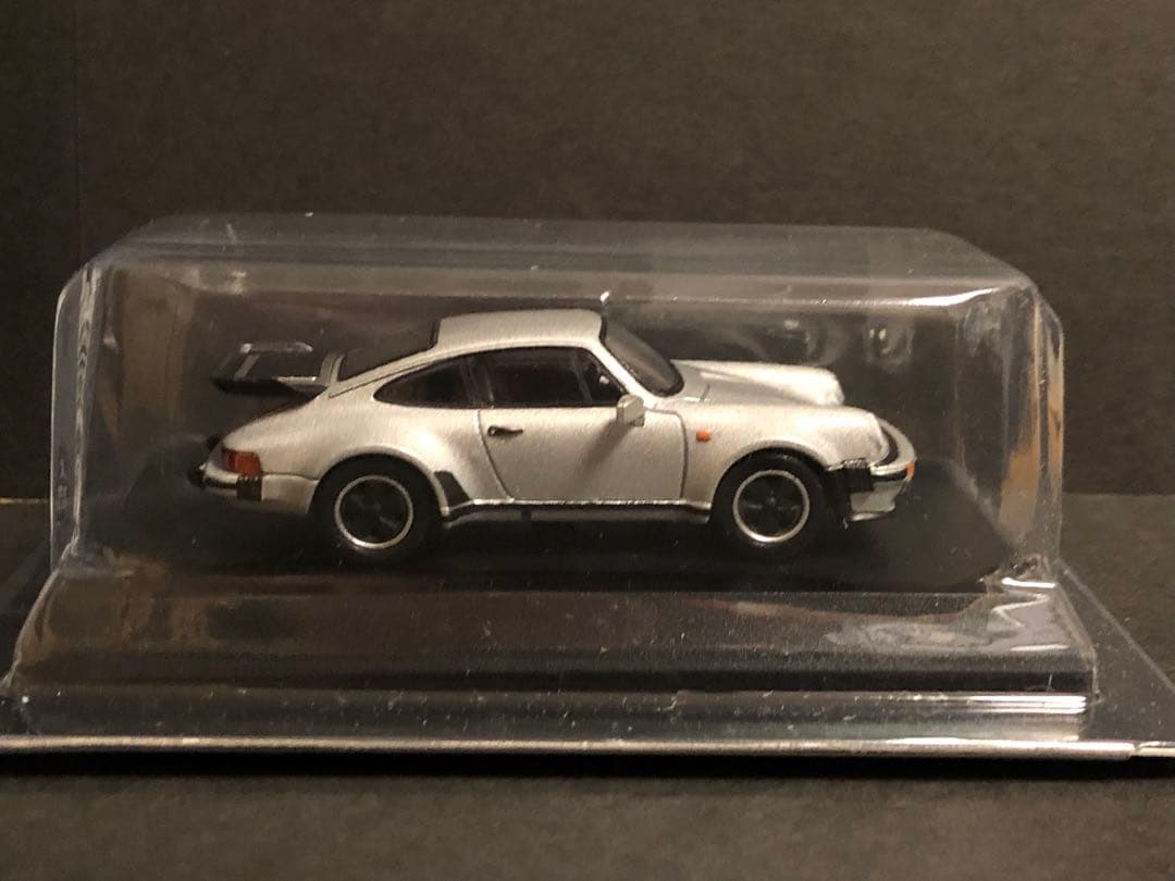 京商 1/64 ポルシェ 911 ターボ (930) シルバー