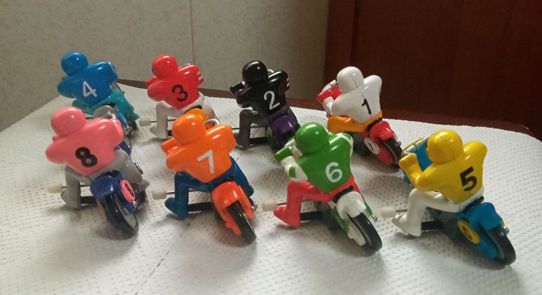 オートレース フィギュア おもちゃ レトロ 1号車~8号車 未使用品