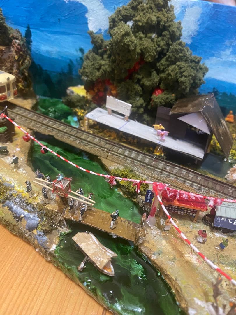 ジオラマ　田舎の祭り　電車付き