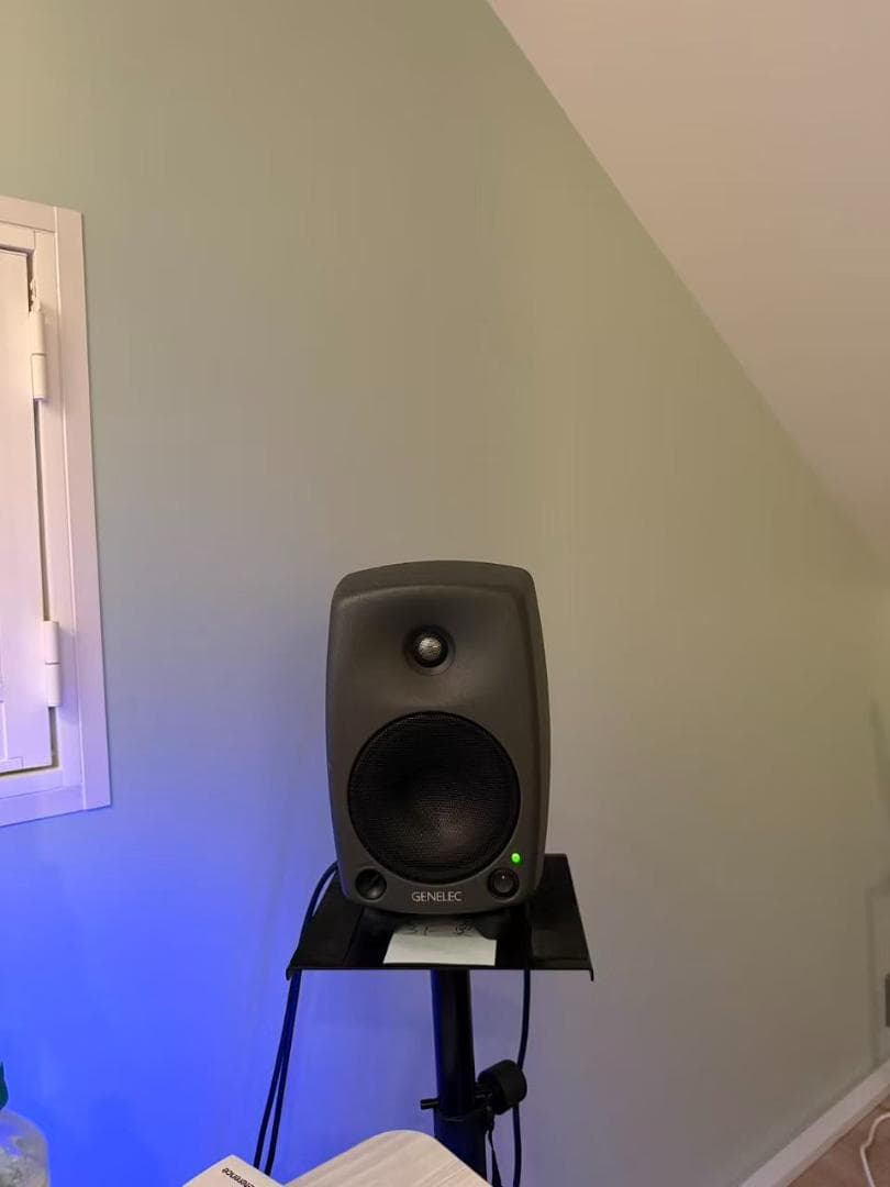 GENELEC 8030B スタジオモニタースピーカー