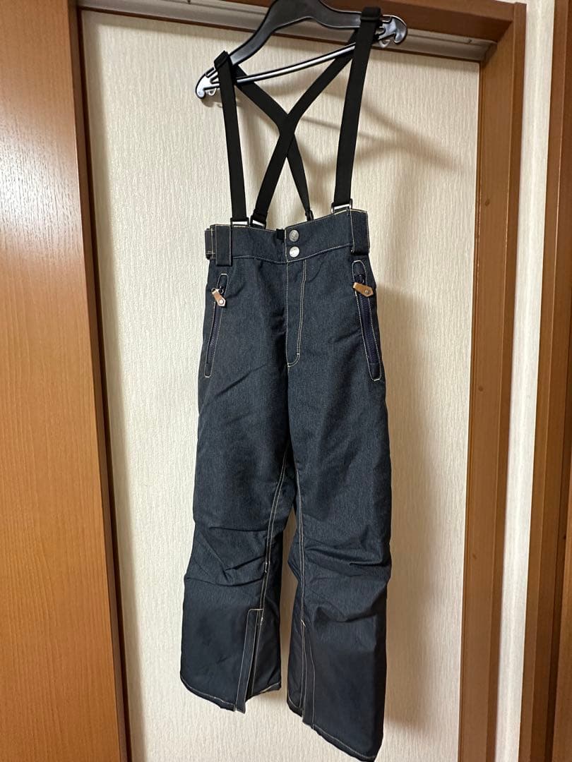 【セット売り】スノーボードウェア➕手袋（125㎝〜145㎝くらいまで使えます）
