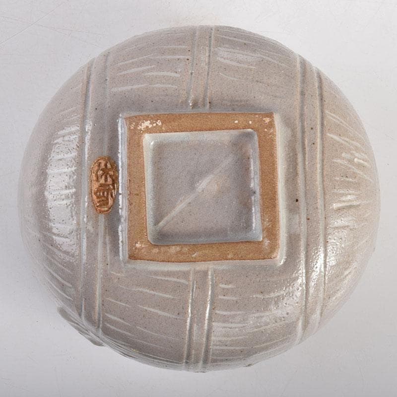 茶道具　萩焼　人間国宝　十代　三輪休雪作　俵鼠茶碗　共箱　M　R4882