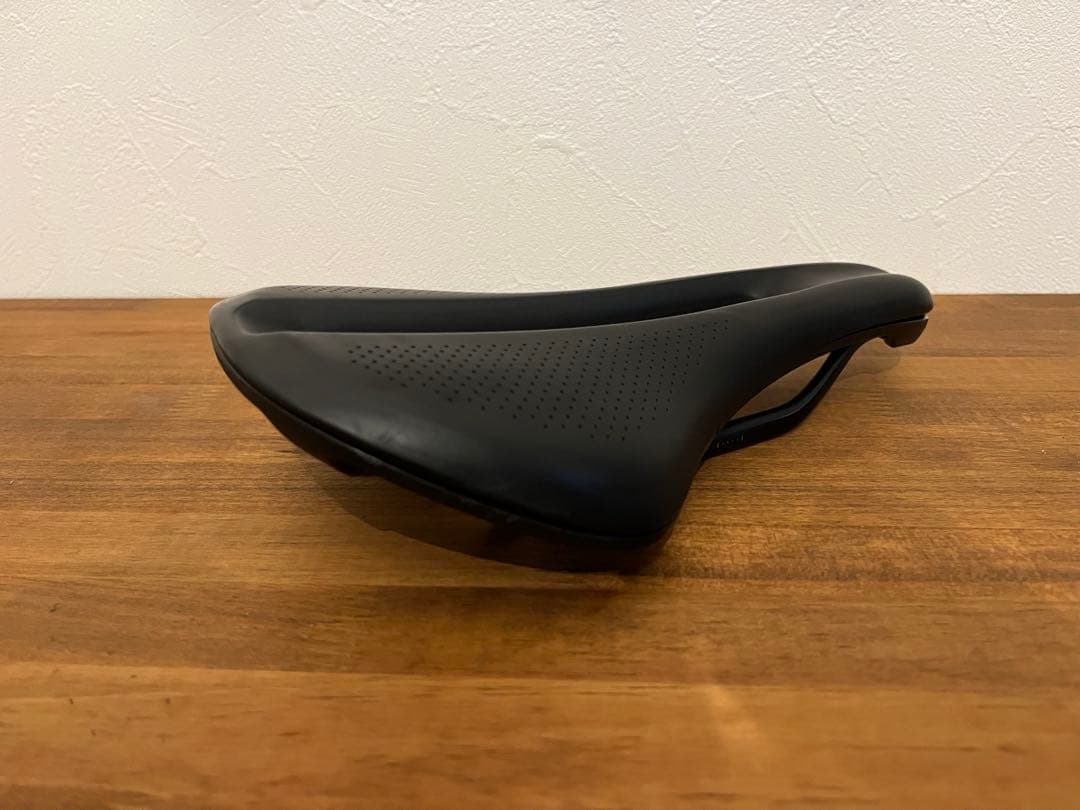TREK BONTRAGER VERSE short pro 145mm サドル