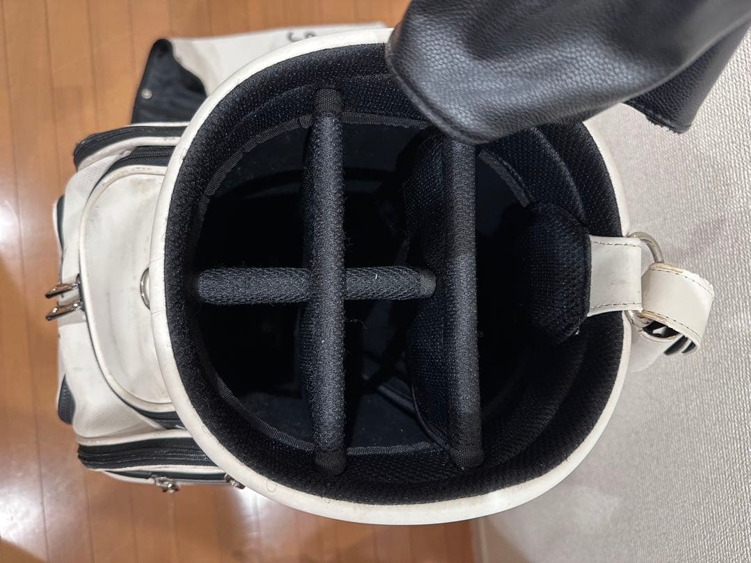 Titleist キャディバッグ ホワイト×ブラック 9.5型 口枠5分割