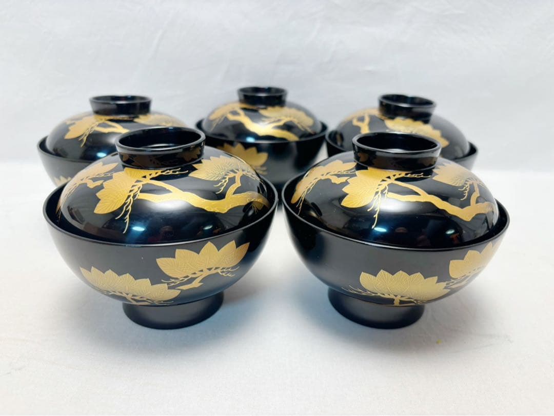 未使用 懐石道具 木製黒真塗り 本堅地 松蒔絵 吸物椀 5客揃 共箱