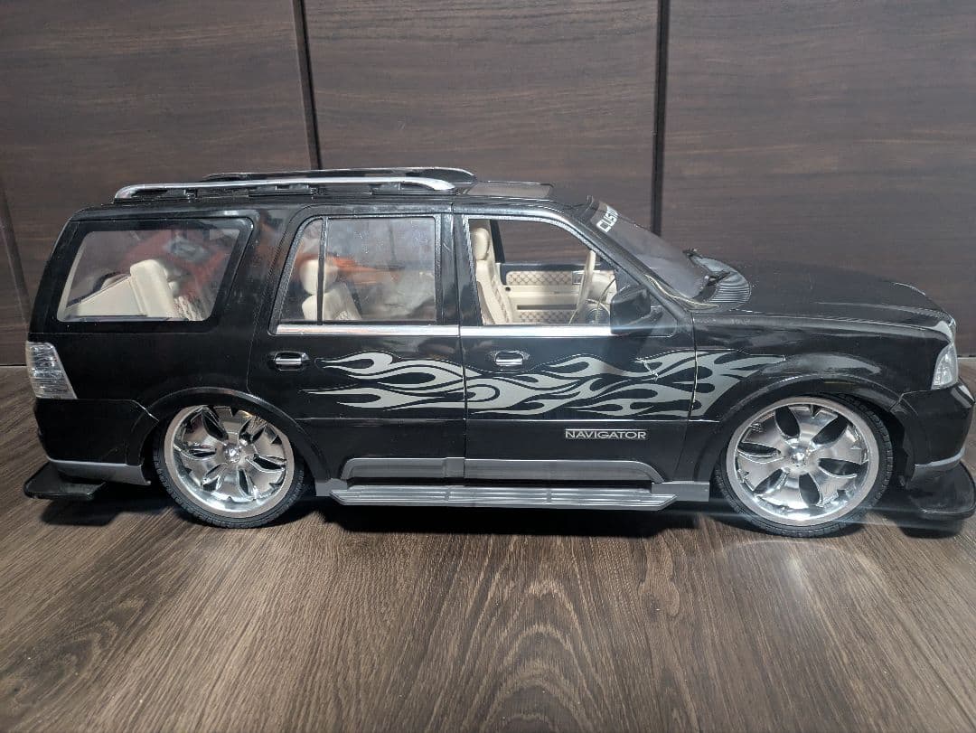 超巨大 リンカーン ナビゲーター ラジコン
