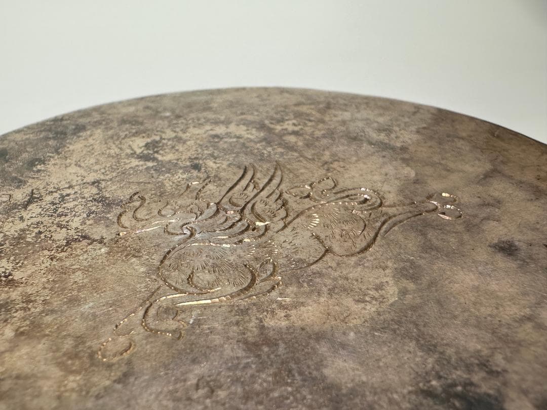 仏教美術　純銀 565g　人物図　鉢　仏具　チベット　ネパール　時代