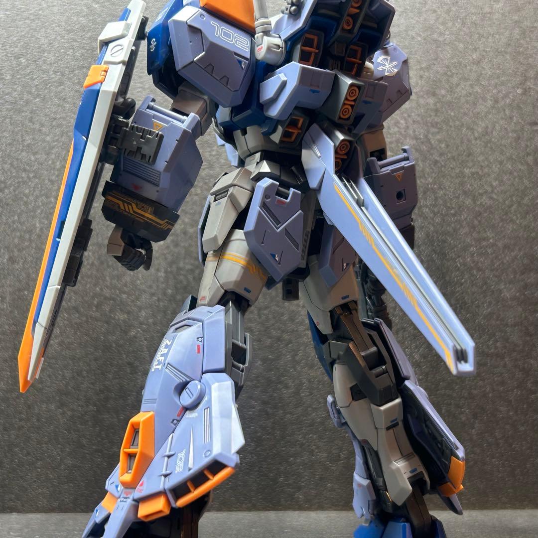 MG デュエルガンダム　アサルトシュラウド　完成品　ジャンク品