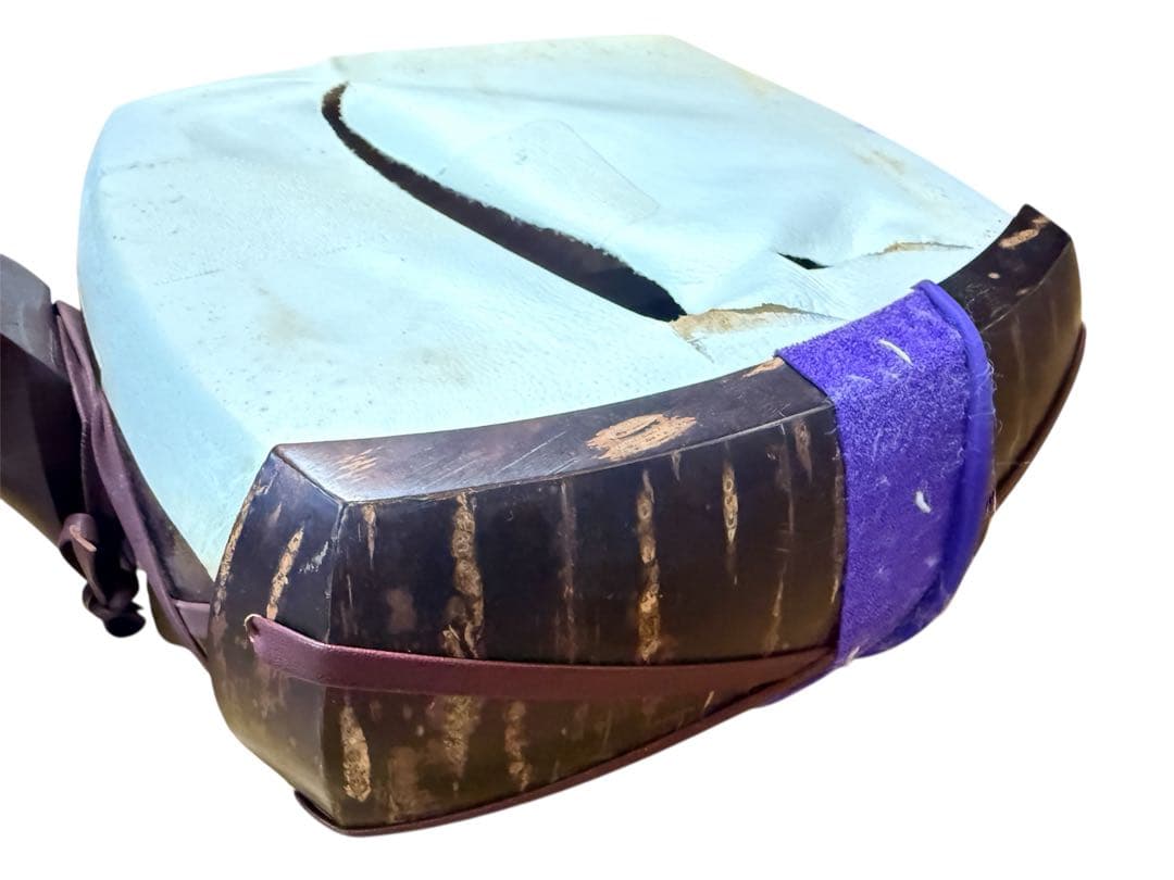 津軽三味線 東さわり 2段溝 太柄 紅木 丸打胴 和楽器 ハードケース付き