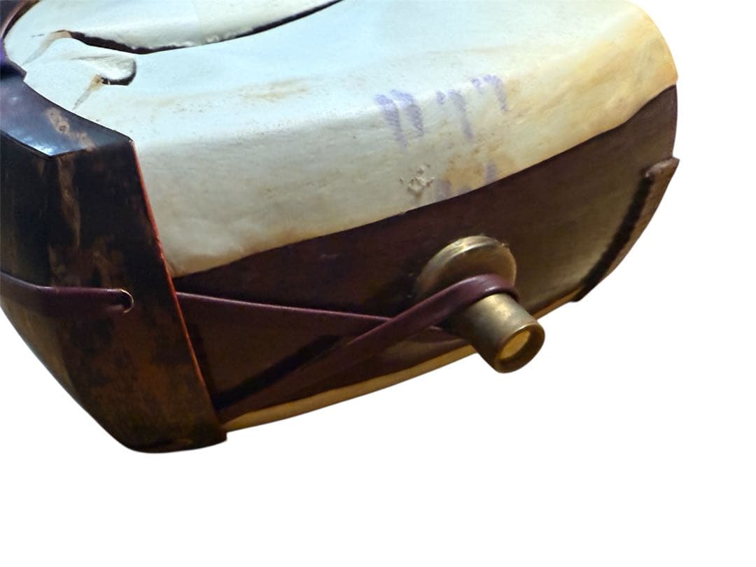 津軽三味線 東さわり 2段溝 太柄 紅木 丸打胴 和楽器 ハードケース付き