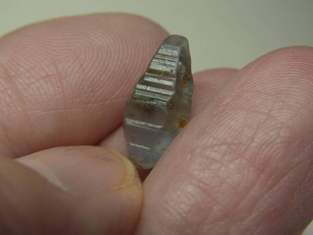 ハイグレード スリランカ ブルーサファイア結晶 ラトナプゥラ県ラトナプゥラ地区産