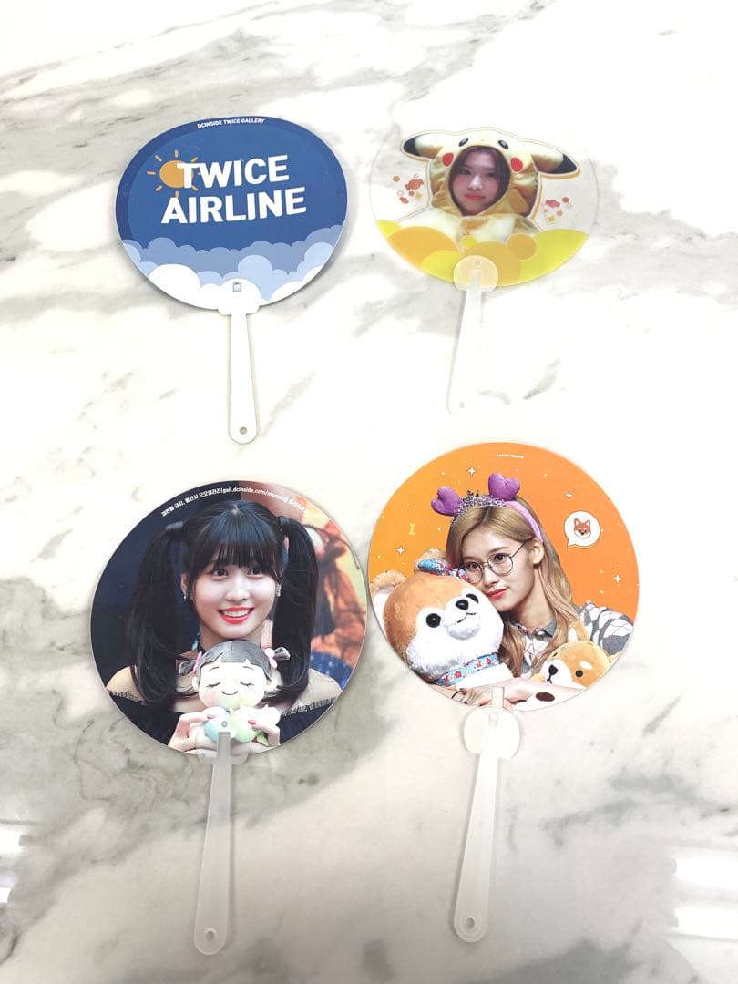 ＋ TWICE まとめ売りうちわ タオル フォト KPOP