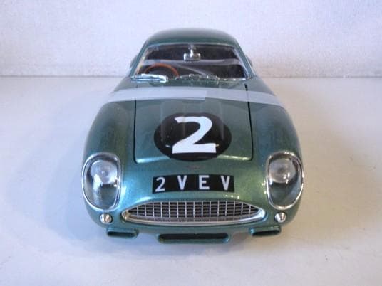 ロードシグニチャー (1/18) アストンマーチン DB4GT ザガート