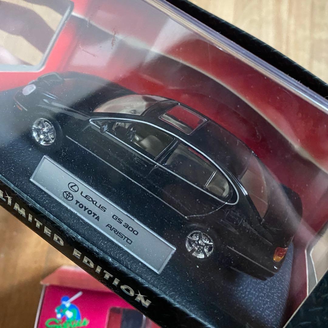 SOLID IXOmodels UNIQUEREPLICAS 1/43 ミニカー