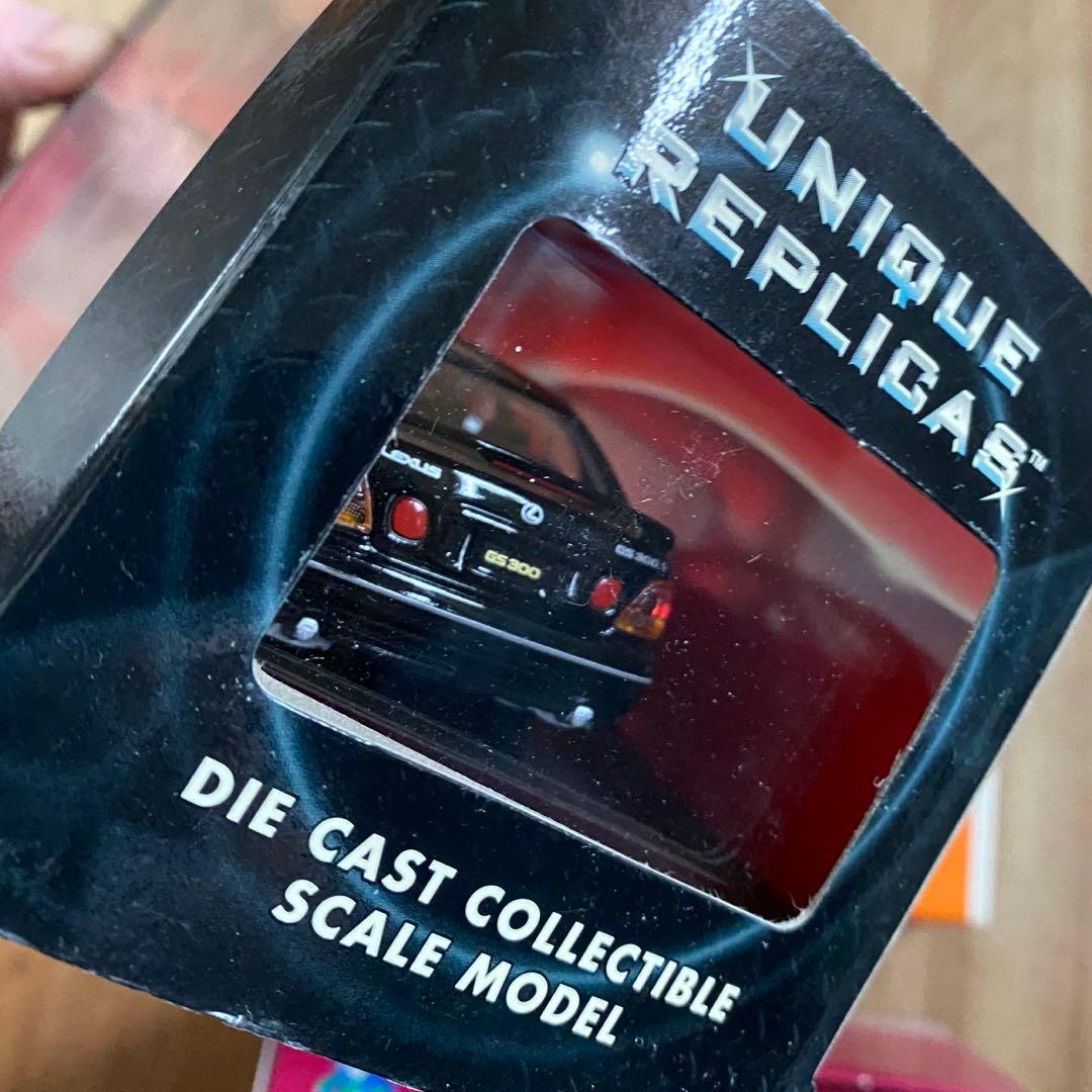 SOLID IXOmodels UNIQUEREPLICAS 1/43 ミニカー