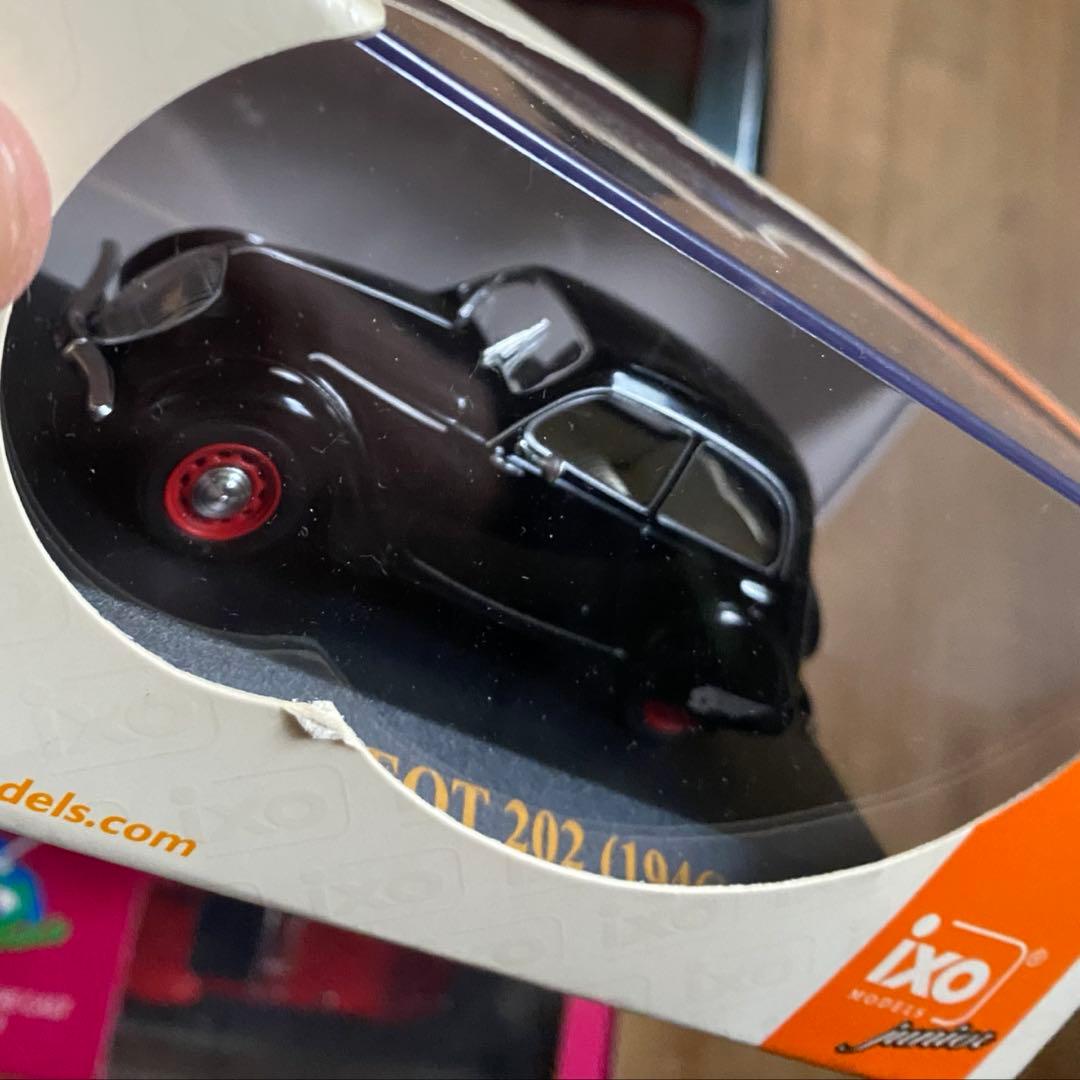 SOLID IXOmodels UNIQUEREPLICAS 1/43 ミニカー