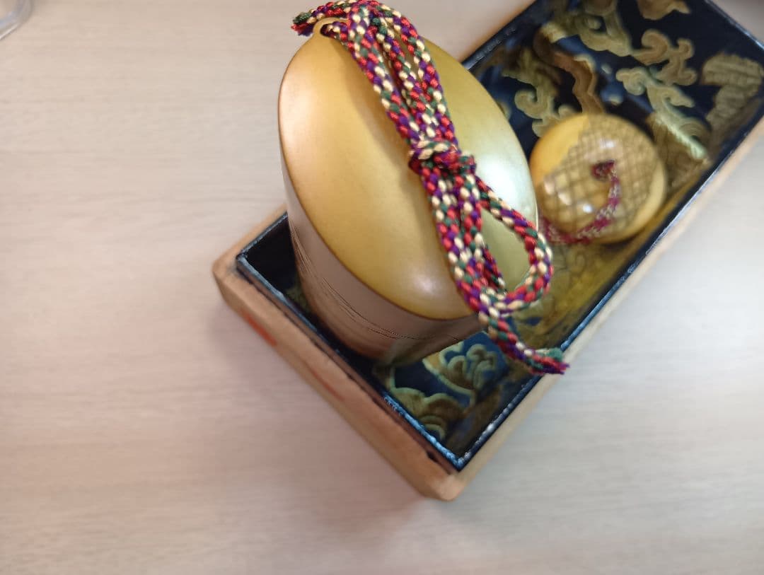 印籠／極上美品饅頭根付／在銘緒締め玉