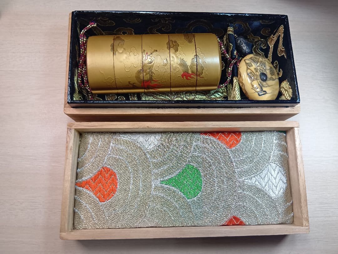印籠／極上美品饅頭根付／在銘緒締め玉